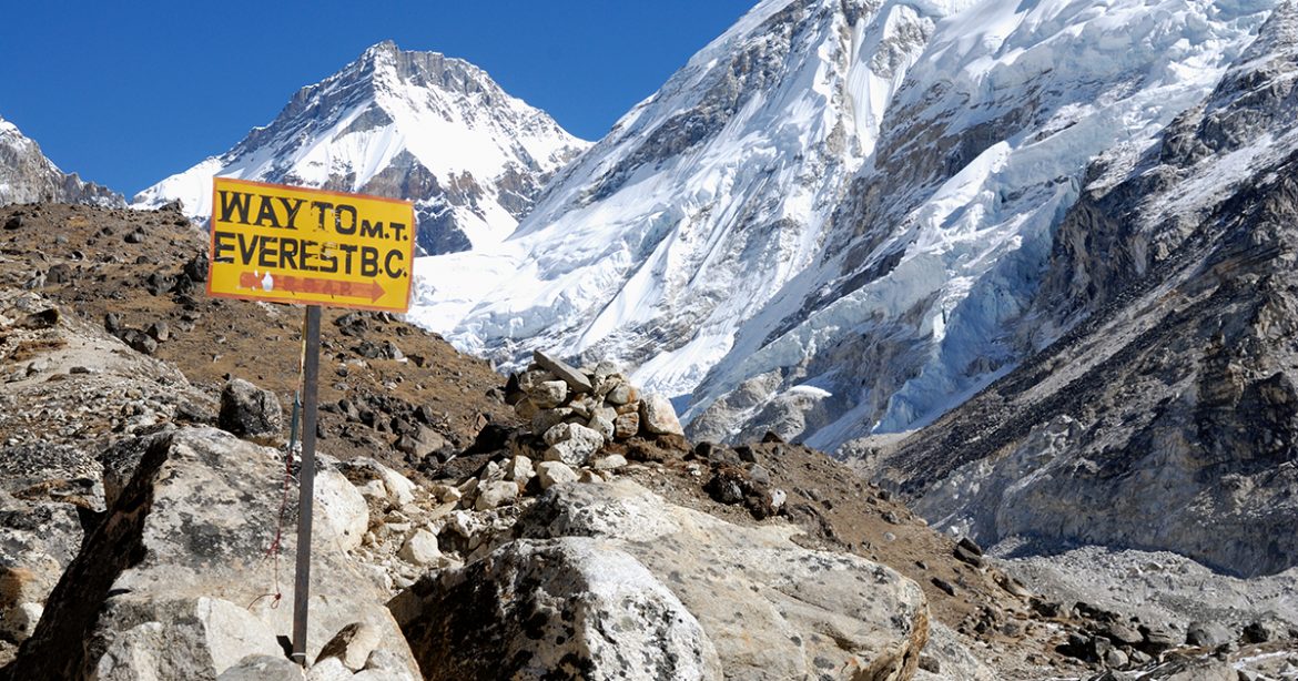 Maanjäristyksen runtelema Nepali tarvitsee matkailijoita